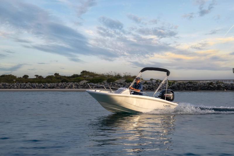 2027 Boston Whaler 130 Super Sport