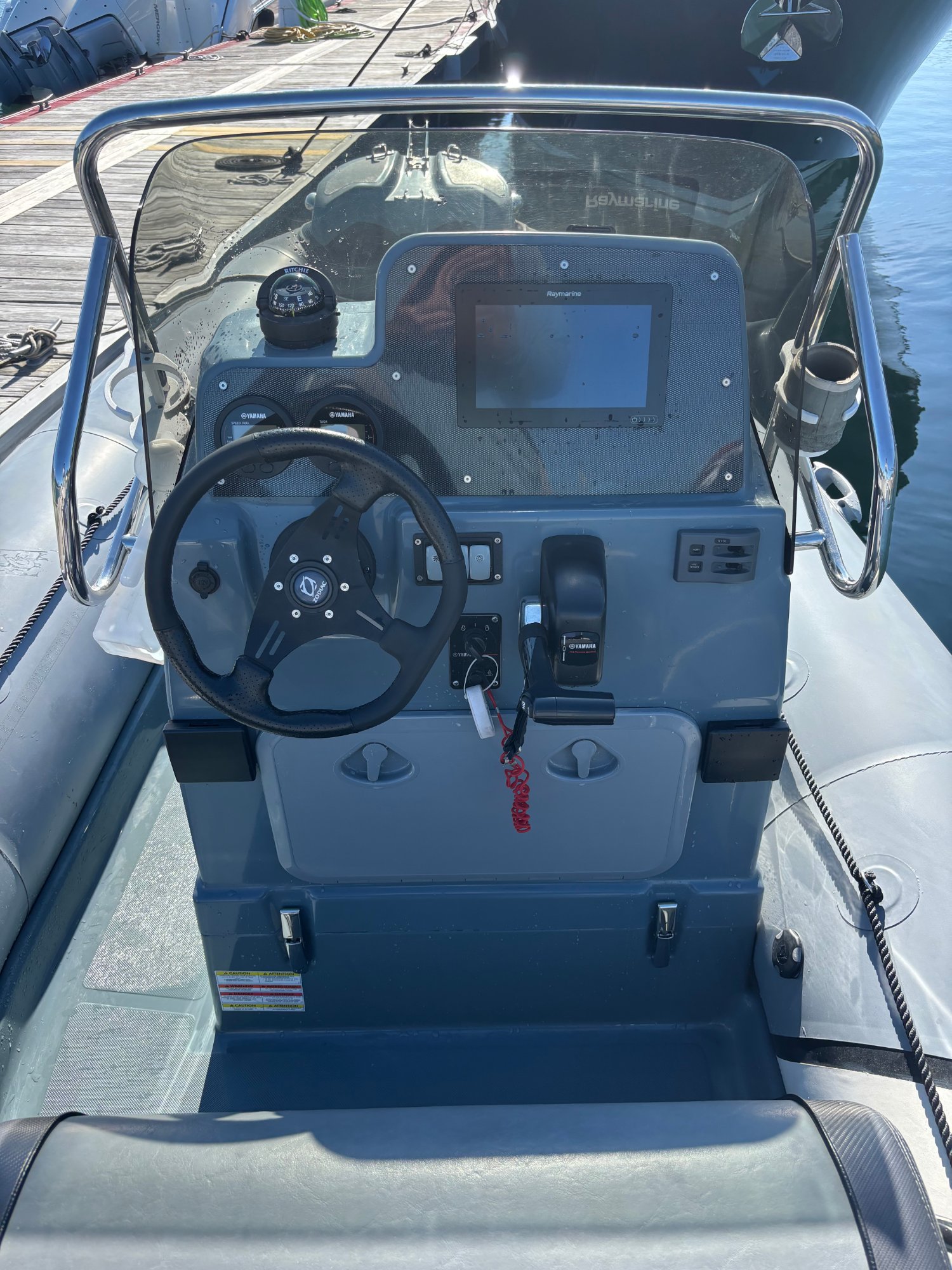 2016 Zodiac Inflatable Pro Open 550