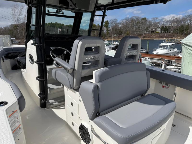 2026 Boston Whaler 330 Outrage