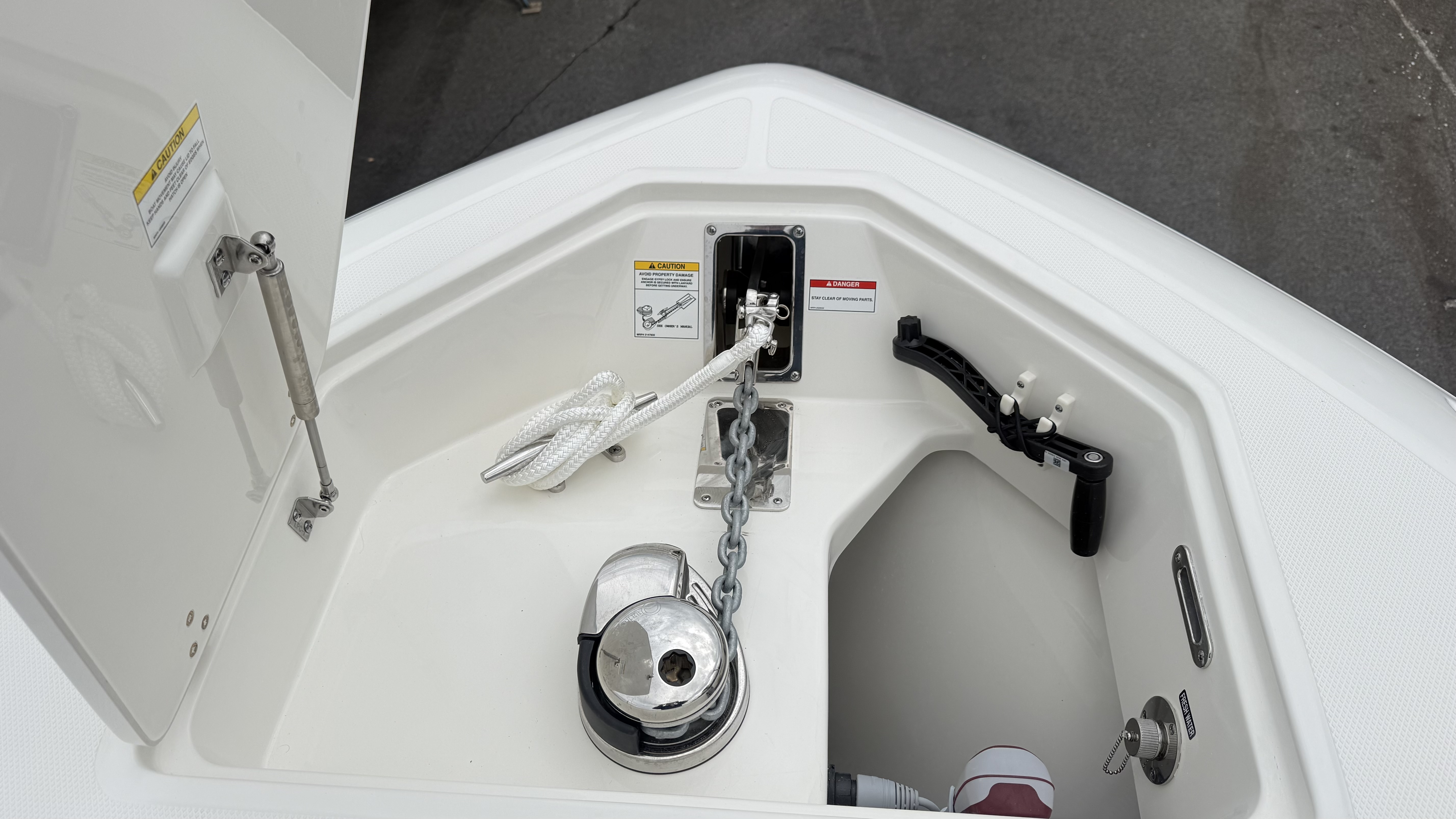 2026 Boston Whaler 280 Outrage