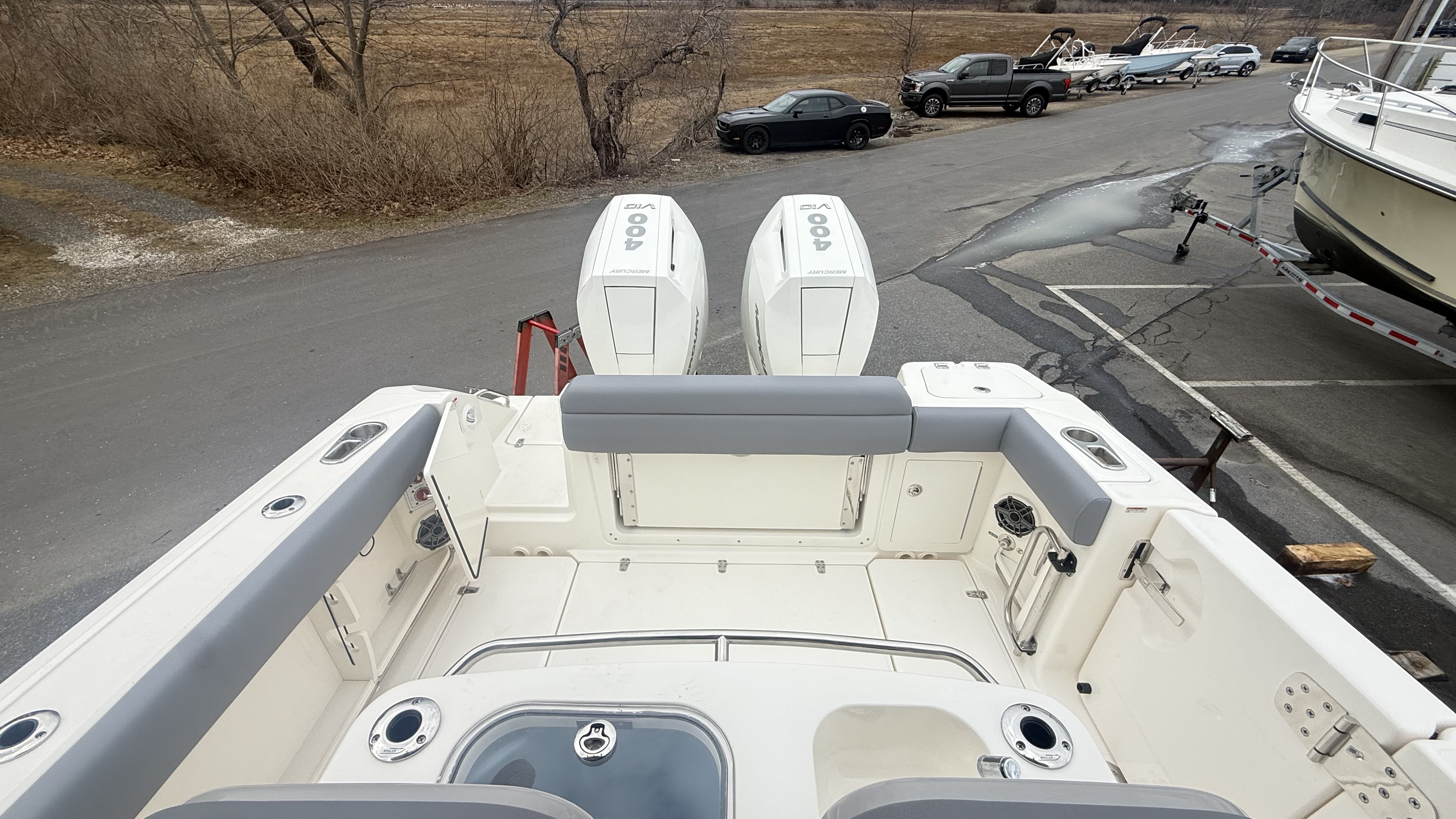 2026 Boston Whaler 280 Outrage