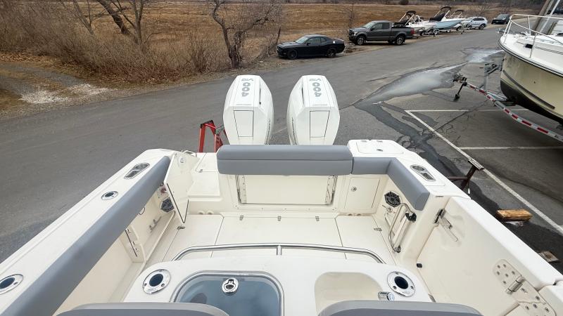 2026 Boston Whaler 280 Outrage