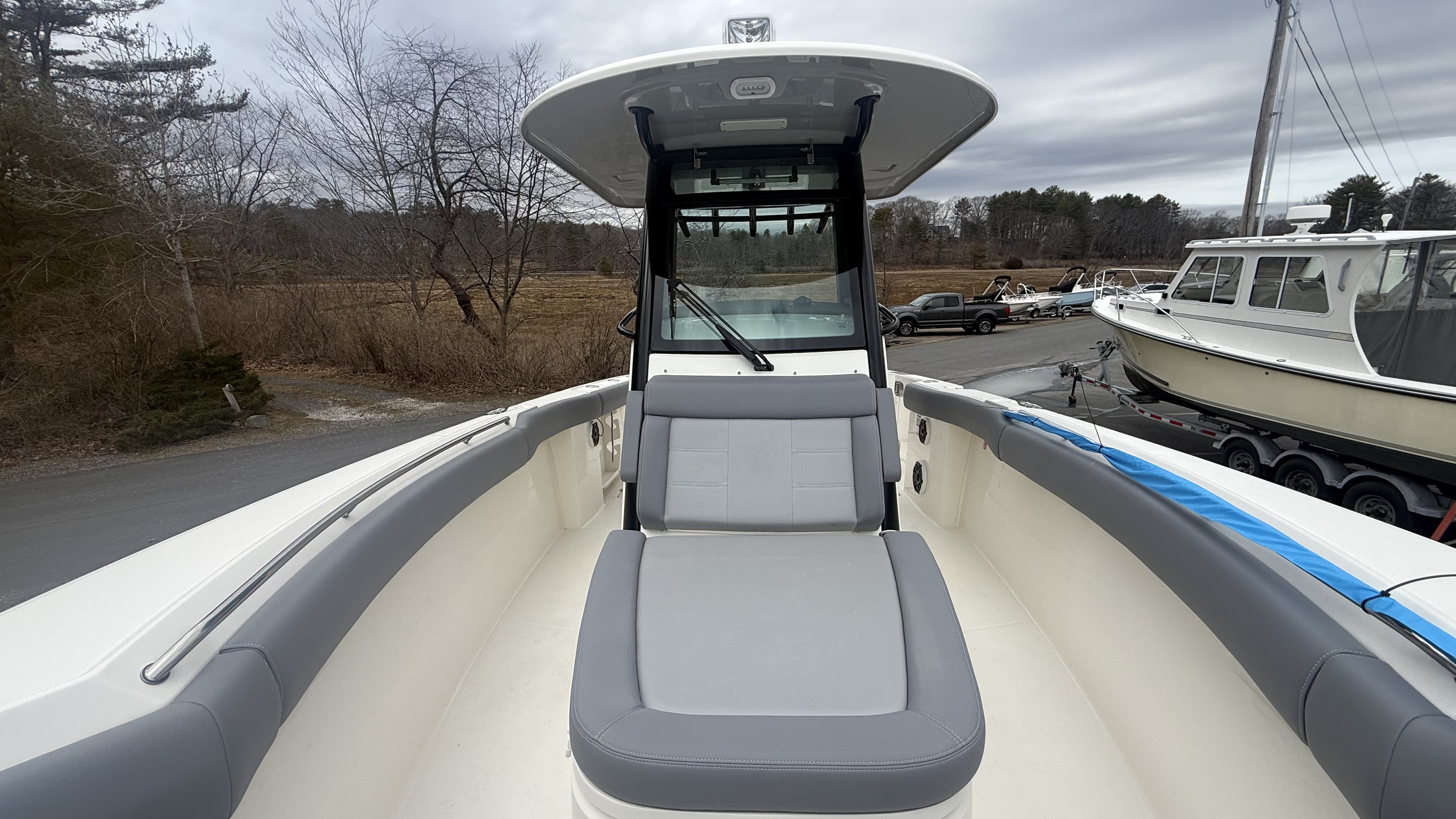 2026 Boston Whaler 280 Outrage